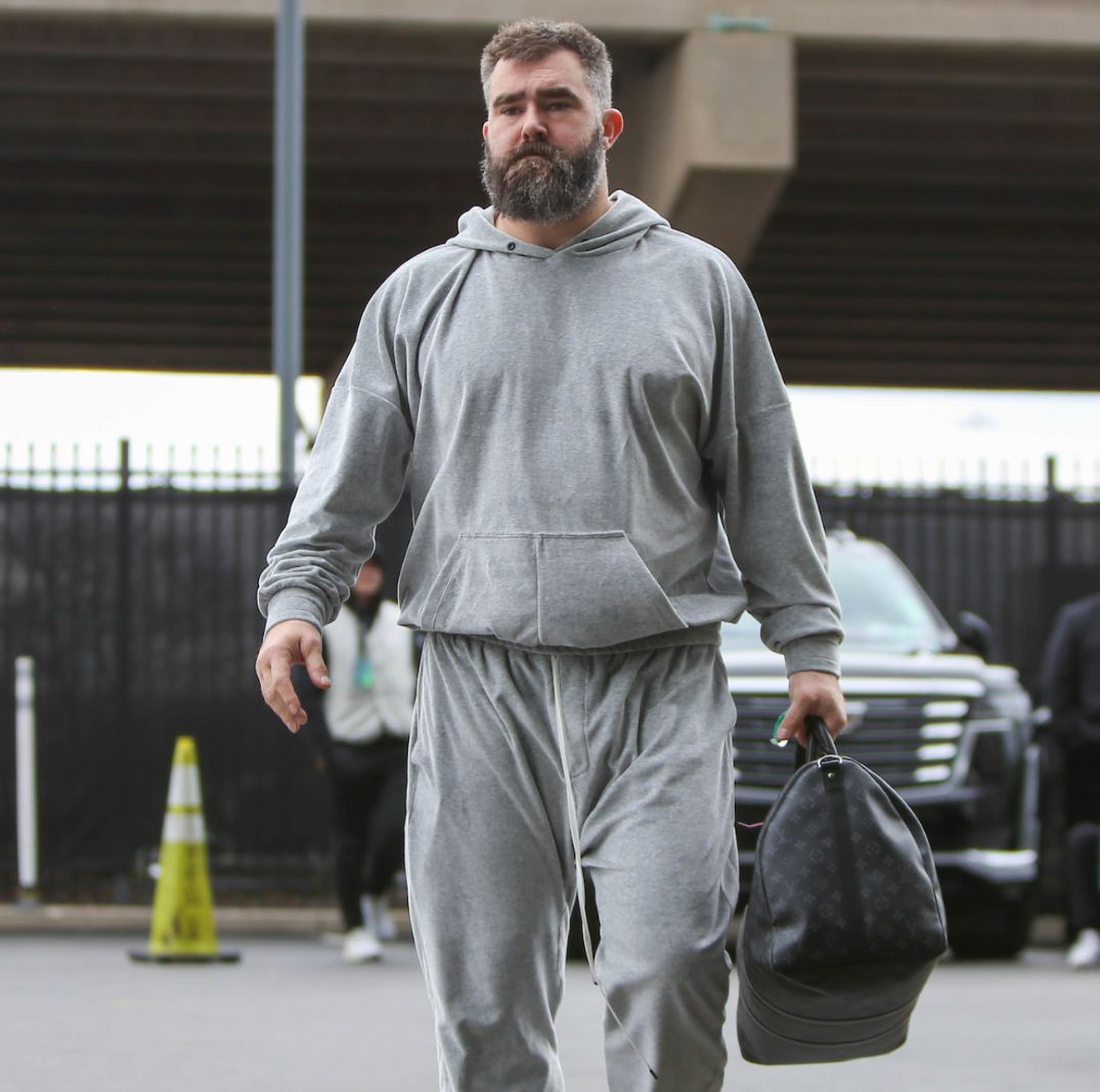 The Sunday Paper: Jason Kelce In A Velour Tracksuit - A True Style Ico ...