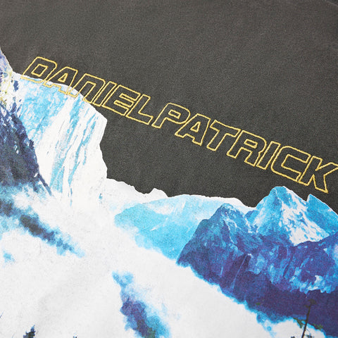 yosemite tee / vintage black