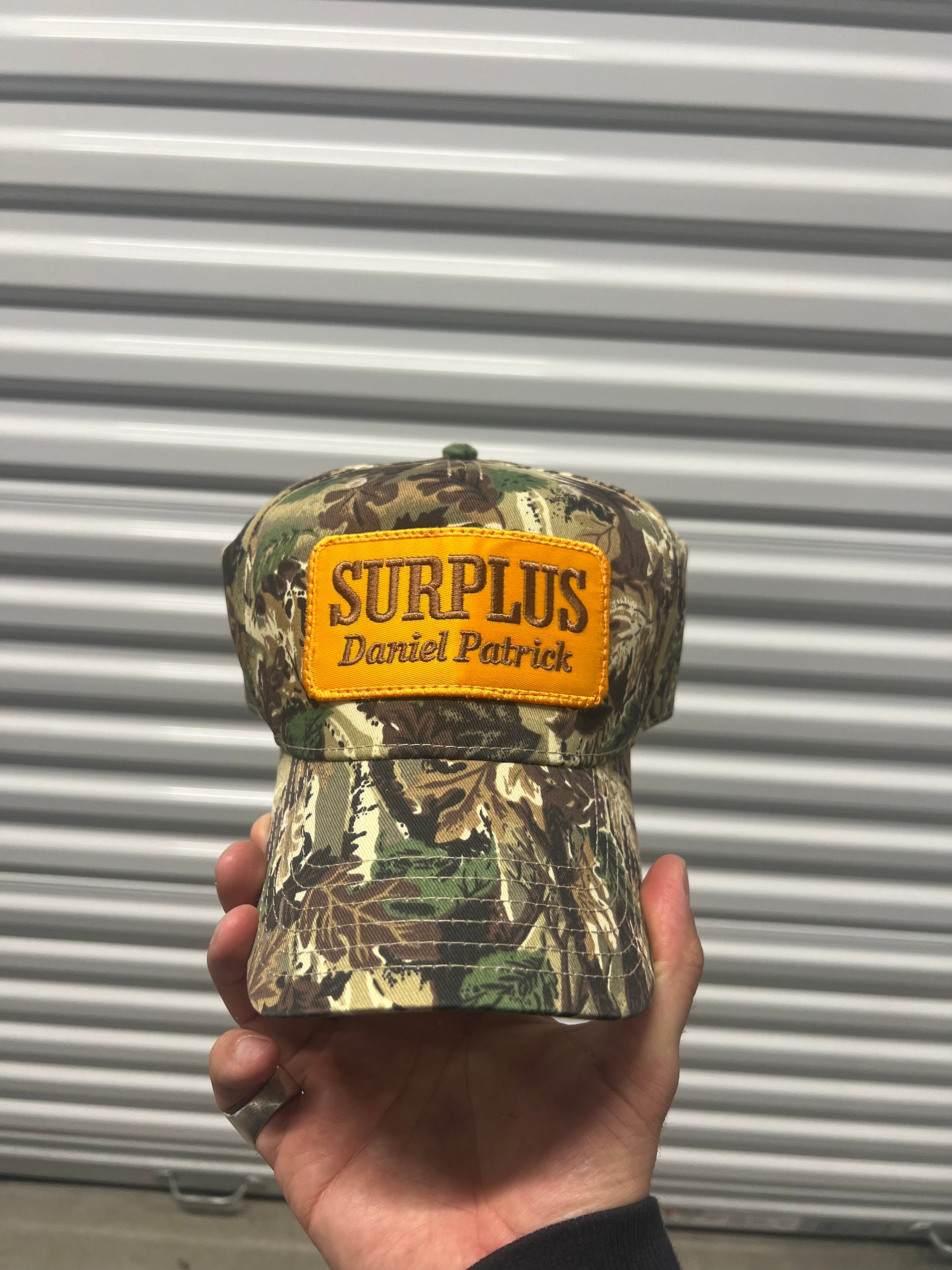 surplus gold bar snapback / real tree camo/gold/brown