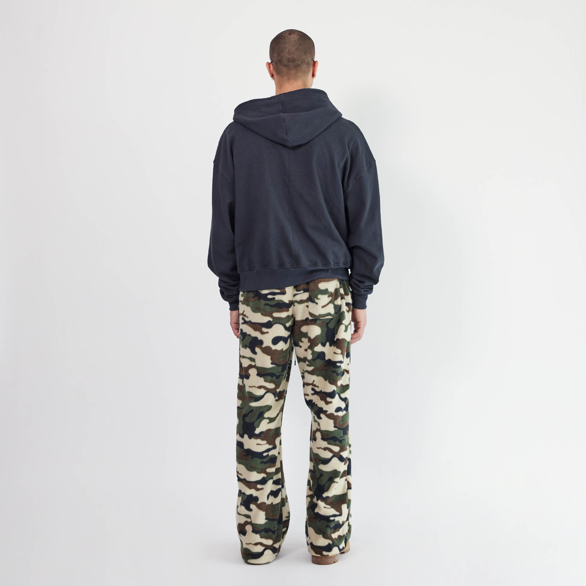 bootcut sweatpants / camo