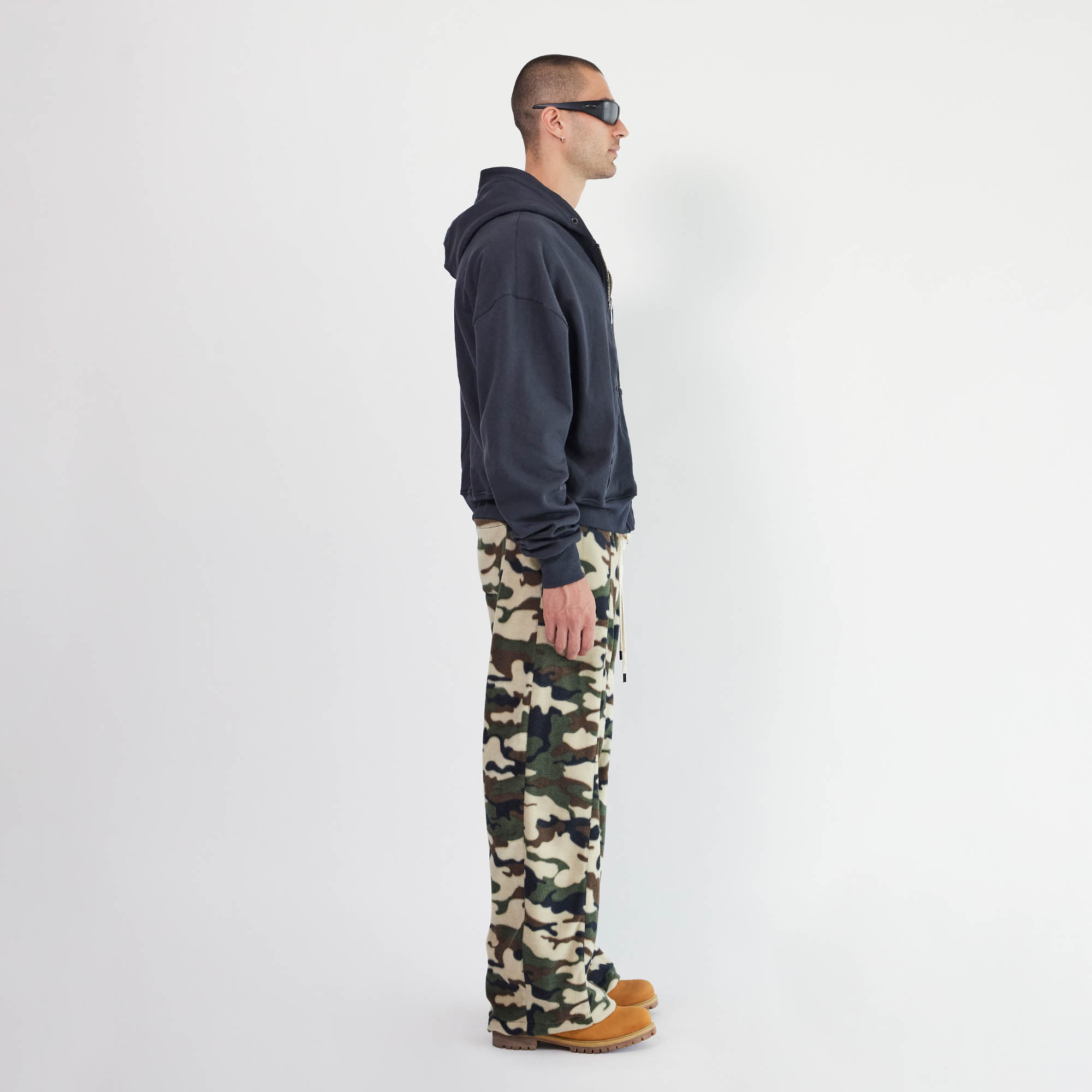 bootcut sweatpants / camo