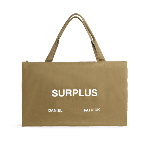 surplus tote / olive + white