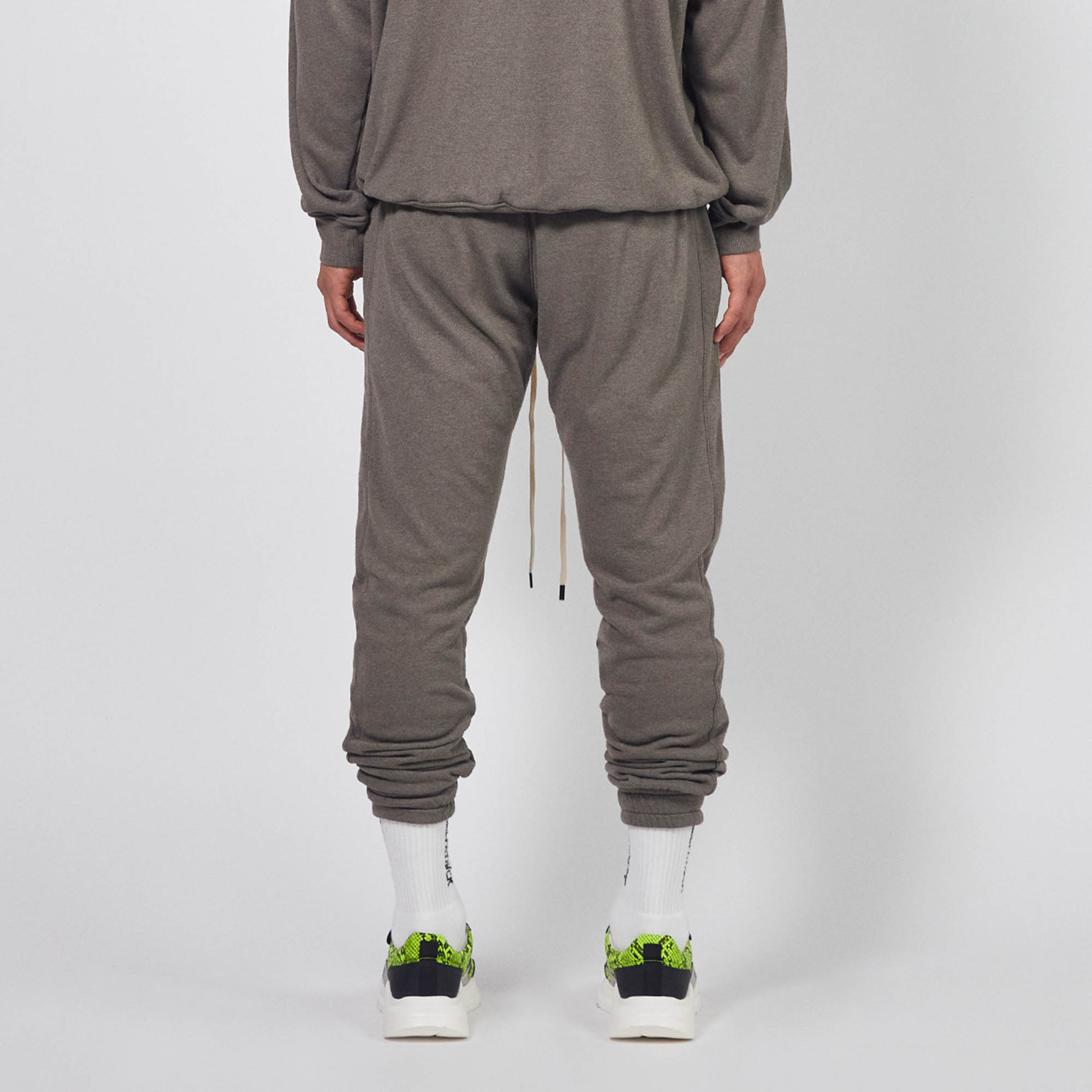 loop terry roaming sweatpants / washed olive heather