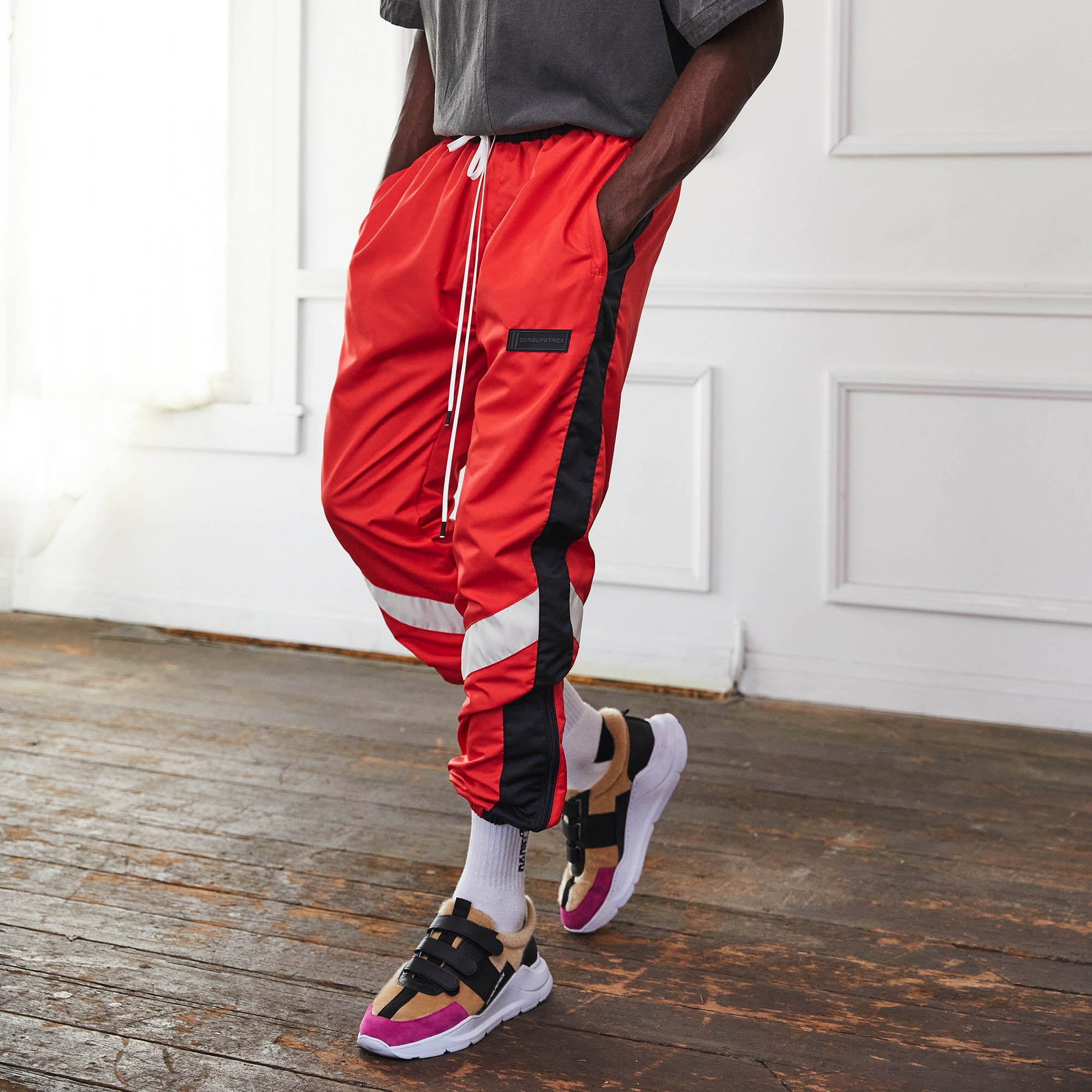 parachute track pant 2.5 / red + black + ivory